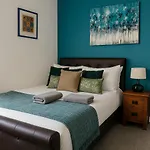 Spacious 4Br Home Near Abba Stadium Tube -Zone 2